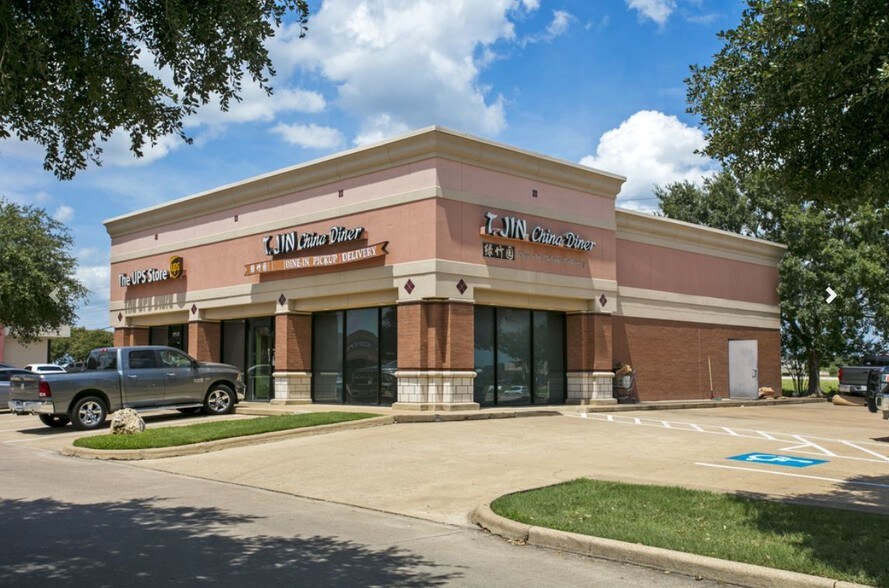 More Photos Of 3501-3535 Longmire Dr, College Station General Retail For Lease