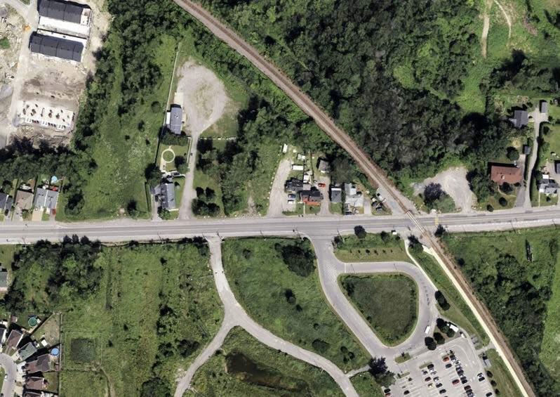 More Photos Of Boul Sainte-Rose, Laval Land For Sale