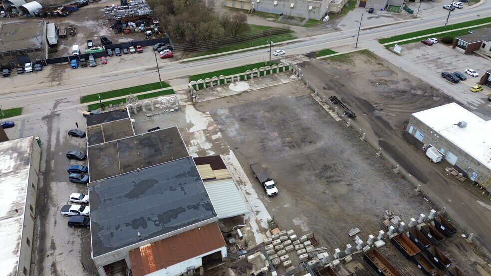 More Photos Of 412 Elizabeth St, Guelph Warehouse For Lease