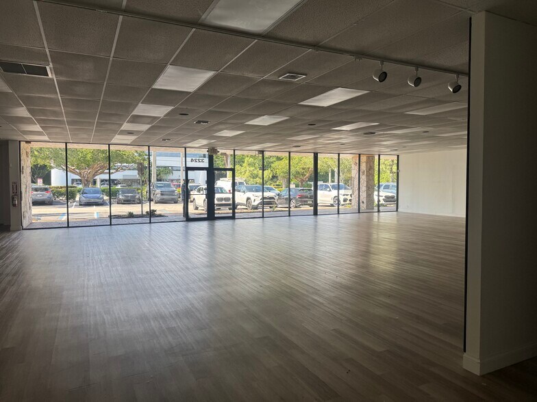 More Photos Of 3200-3226 W Hillsboro Blvd, Deerfield Beach Storefront For Lease