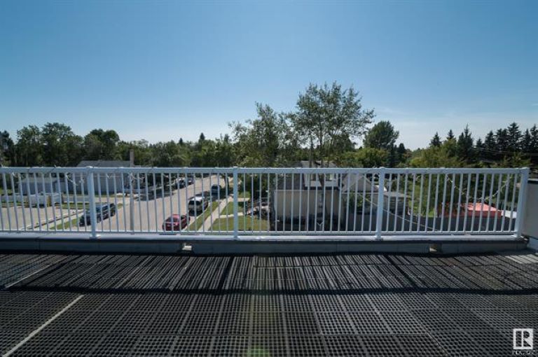 More Photos Of 10201 100 Av, Morinville Office Residential For Sale