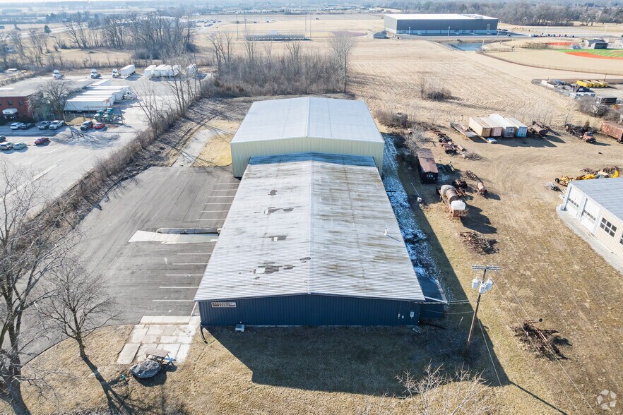 More Photos Of 28663 Glenwood Rd, Perrysburg Manufacturing For Lease