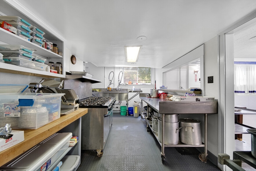 More Photos Of 512 Temple St, Whiting Specialty For Sale