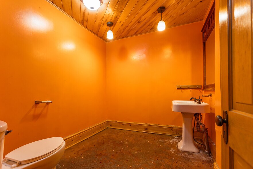 More Photos Of 4501-4503 Logan St, Denver Storefront Retail Office For Sale