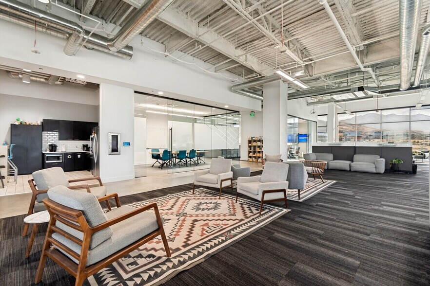 More Photos Of 2000 W Ashton Blvd, Lehi Office For Lease