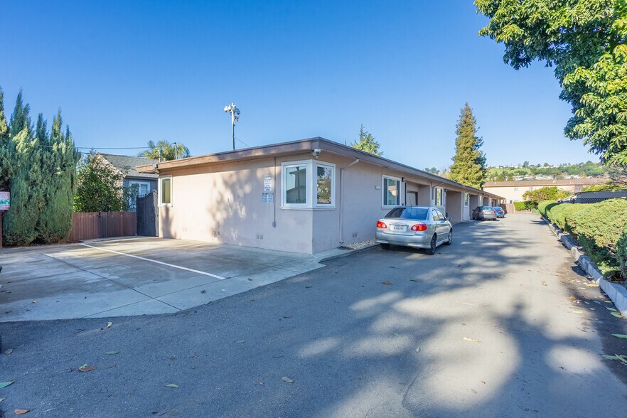 Primary Photo Of 16118-16152 Mateo St, San Leandro Apartments For Sale
