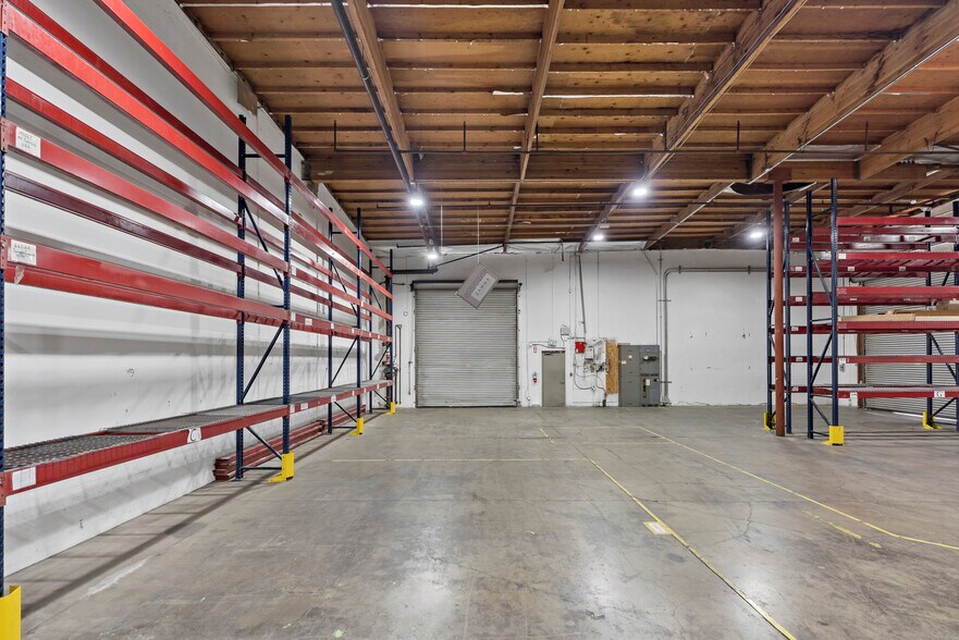 More Photos Of 1461 S Balboa Ave, Ontario Warehouse For Lease