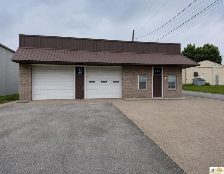 Primary Photo Of 617 Columbia Ave, Glasgow Flex For Sale