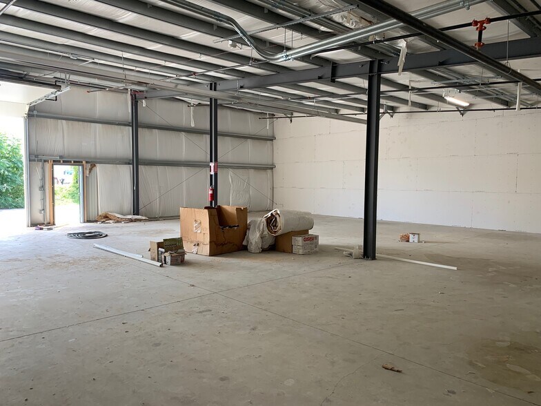 More Photos Of 6101 Washington St, Denver Warehouse For Sale