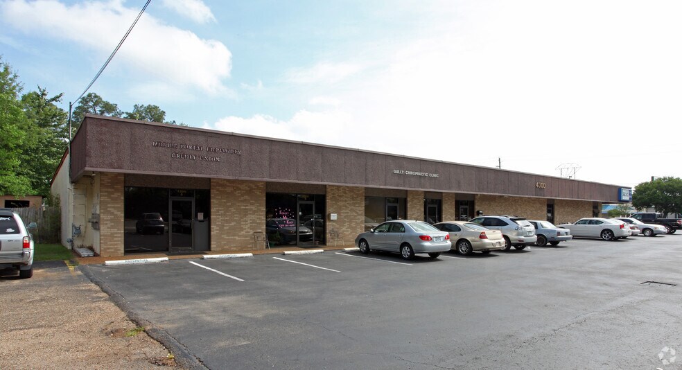 More Photos Of 798 Downtowner Blvd, Mobile Freestanding For Lease