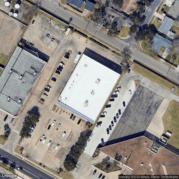 More Photos Of 5106 S Padre Island Dr, Corpus Christi Auto Repair For Lease