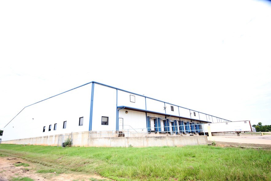 More Photos Of 2938 Brown Rd, Marshall Industrial For Sale