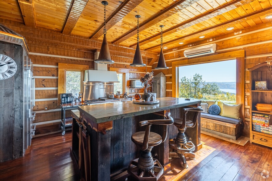 More Photos Of 1150 County Road 113, Eureka Springs Lodge Meeting Hall For Sale