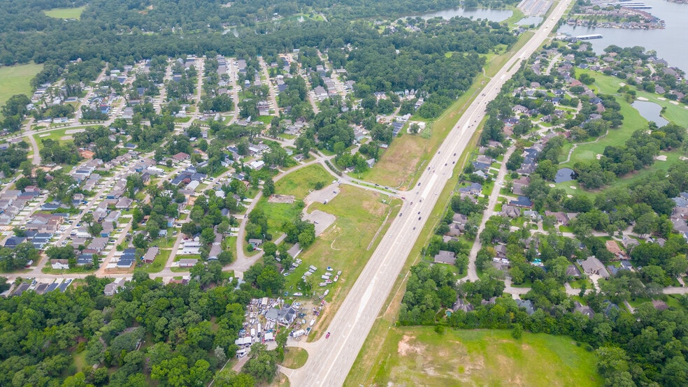 More Photos Of 17100 Highway 105 W, Montgomery Land For Lease