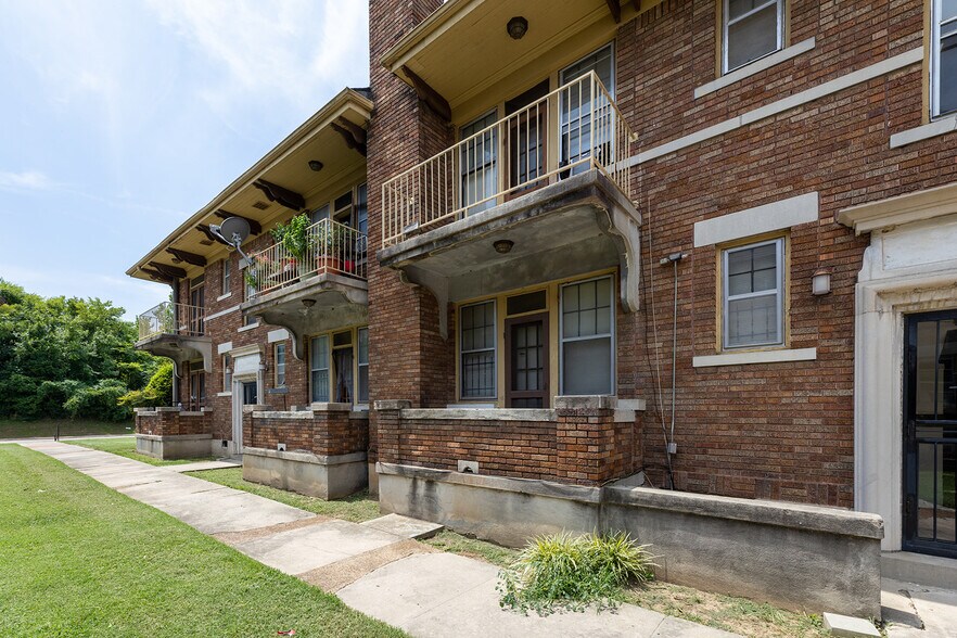More Photos Of , Memphis Multifamily For Sale