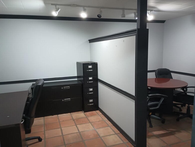 More Photos Of 7707 Waco Ave, Baton Rouge Coworking Space