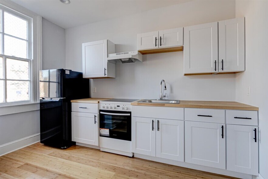 More Photos Of 2116 N Charles St, Baltimore Apartments For Sale