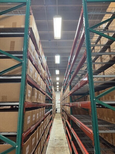 More Photos Of 2591-2595 NW 4th Ct, Fort Lauderdale Warehouse For Lease
