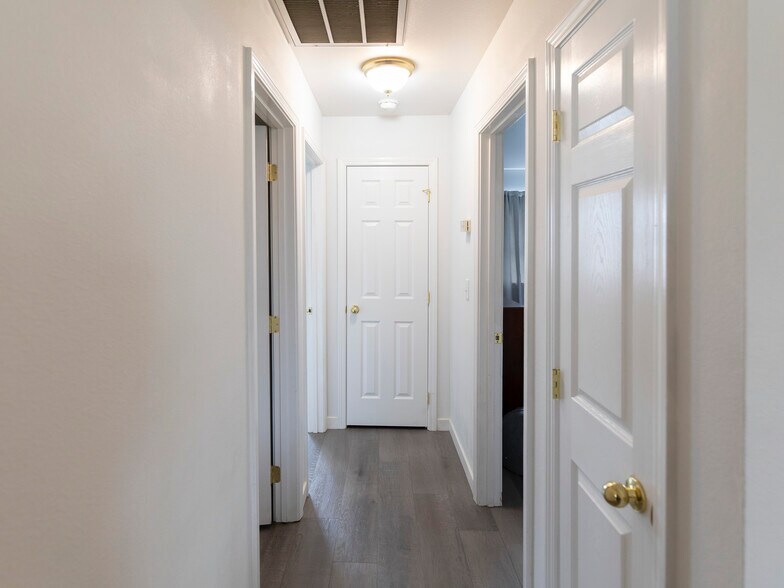 More Photos Of 1163-1165 NW Dogwood Cir, Mountain Home Specialty For Sale