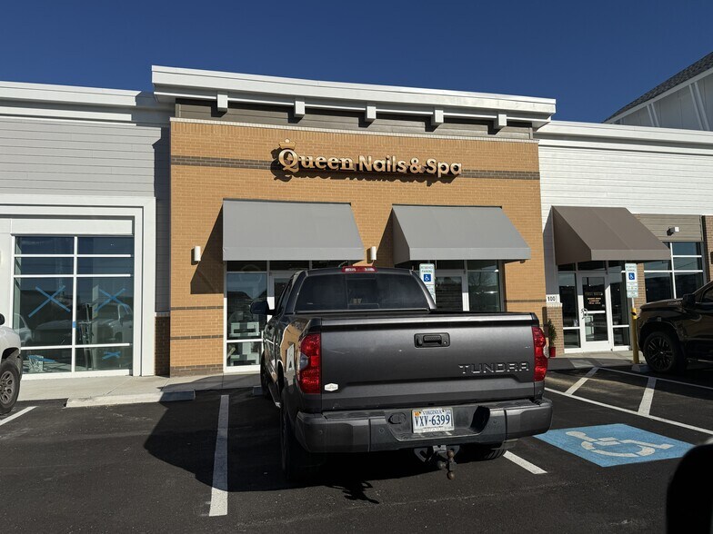 More Photos Of 3090-3098 Godwin Blvd, Suffolk Storefront Retail Office For Sale