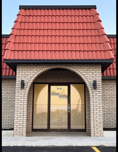 More Photos Of 870 Richard Rd, Dyer Freestanding For Lease