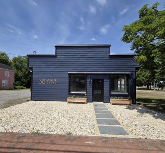 More Photos Of 38 Main St, East New Market Office For Lease