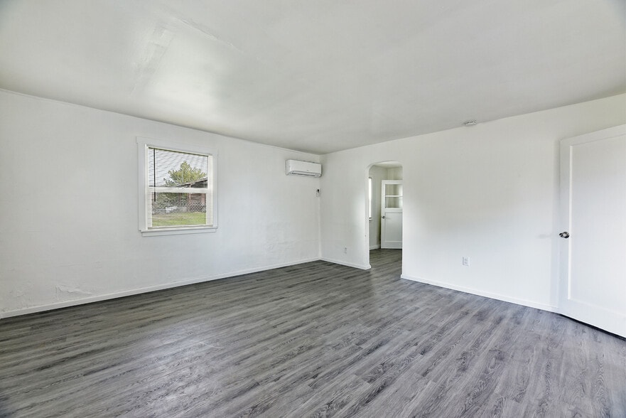 More Photos Of 1808 Spring St, Medford Apartments For Sale