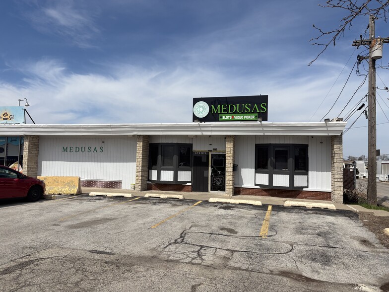 Primary Photo Of 4601-4607 W Lake St, Melrose Park Freestanding For Lease