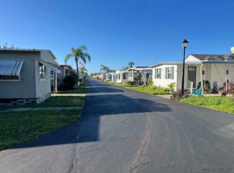 More Photos Of 10441 Gandy Blvd N, Saint Petersburg Manufactured Housing Mobile Home Park For Sale