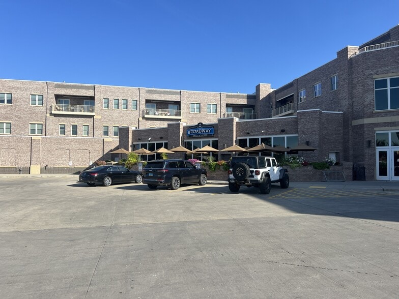 More Photos Of 100 W Broadway Ave, Bismarck Medical For Lease