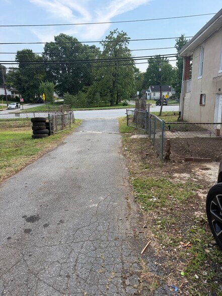 More Photos Of 5516 Sheriff Rd, Capitol Heights Flex For Lease