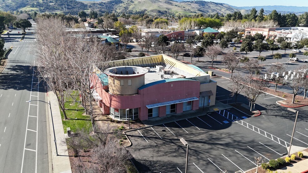 More Photos Of 101-125 Bernal Rd, San Jose Unknown For Lease