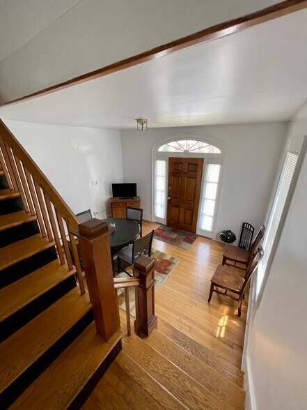 More Photos Of 506 E Liberty St, Charles Town Apartments For Sale