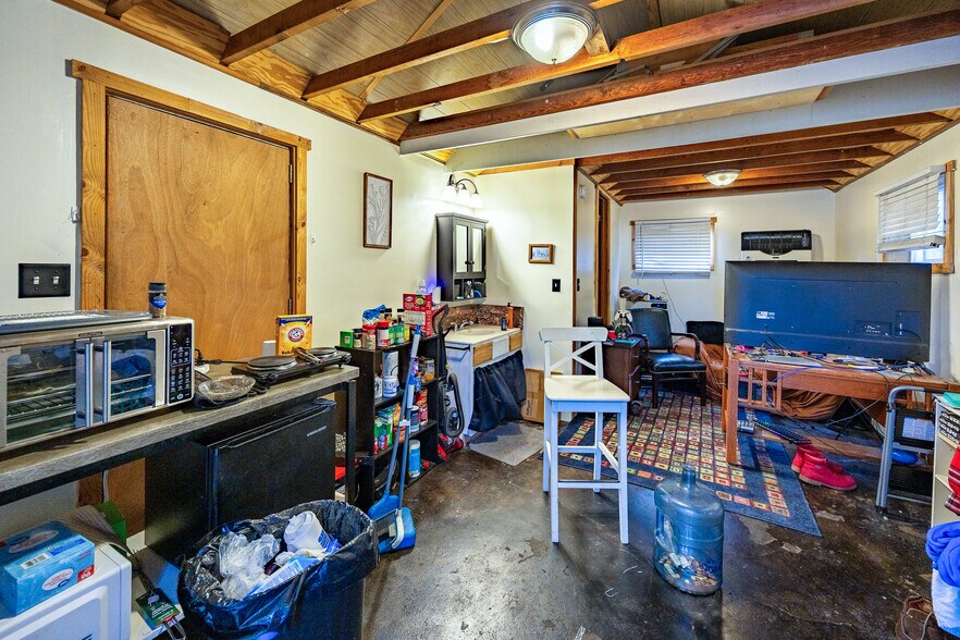 More Photos Of 100 E 28th St, Cheyenne Apartments For Sale