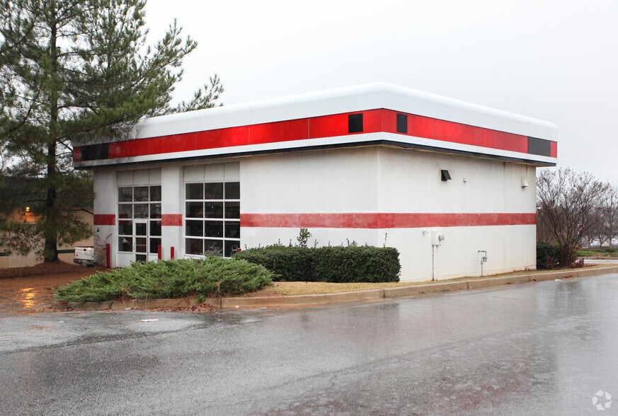 More Photos Of 2320 Ronald Reagan Pky, Snellville Auto Repair For Sale