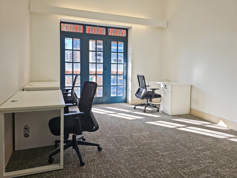 More Photos Of 454 Soledad St, San Antonio Coworking Space