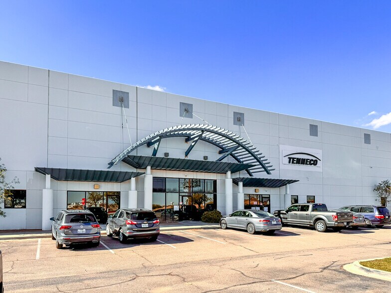 More Photos Of 1273 Joe Battle Blvd, El Paso Distribution For Lease