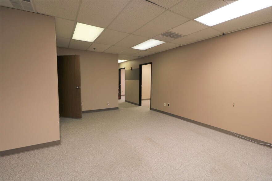 More Photos Of 275 Paterson Ave, Little Falls Medical For Lease