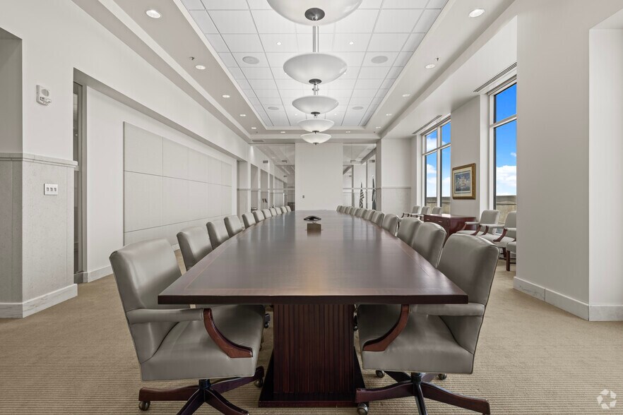 More Photos Of 150 Granby St, Norfolk Office For Lease