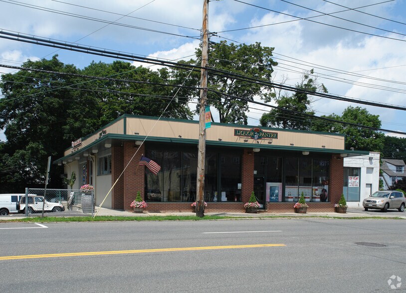 More Photos Of 800 E Boston Post Rd, Mamaroneck Storefront For Sale