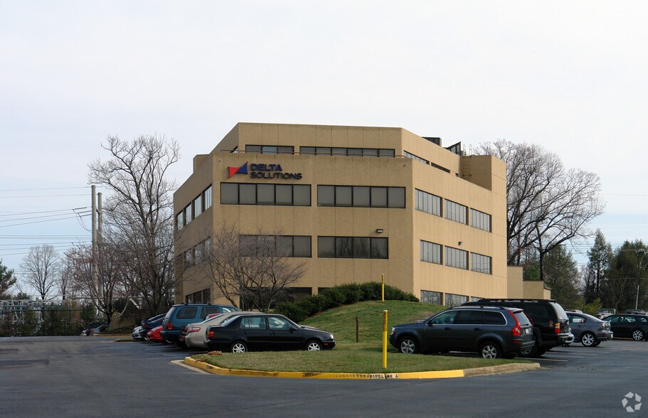 More Photos Of 11501 Sunset Hills Rd, Reston Office For Lease