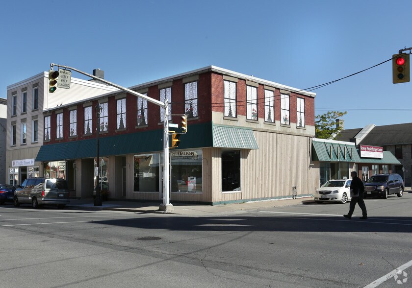 Primary Photo Of 187-199 King St W, Prescott Storefront Retail Residential For Lease