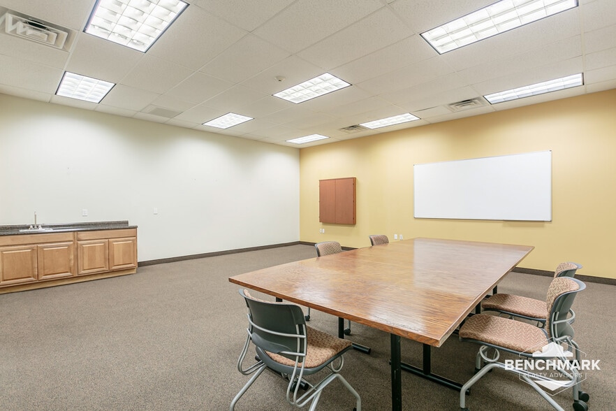 More Photos Of 410 Atlantic Ave, Rochester Warehouse For Lease