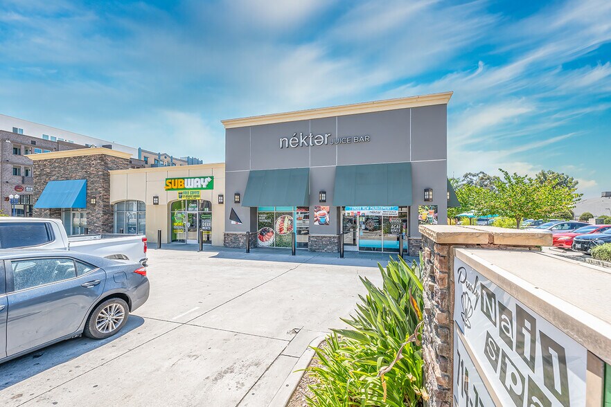 More Photos Of 100-136 W Foothill Blvd, Azusa Storefront For Sale
