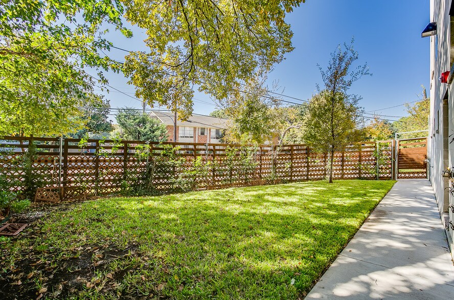 More Photos Of 4950 Cedar Springs Rd, Dallas Apartments For Sale