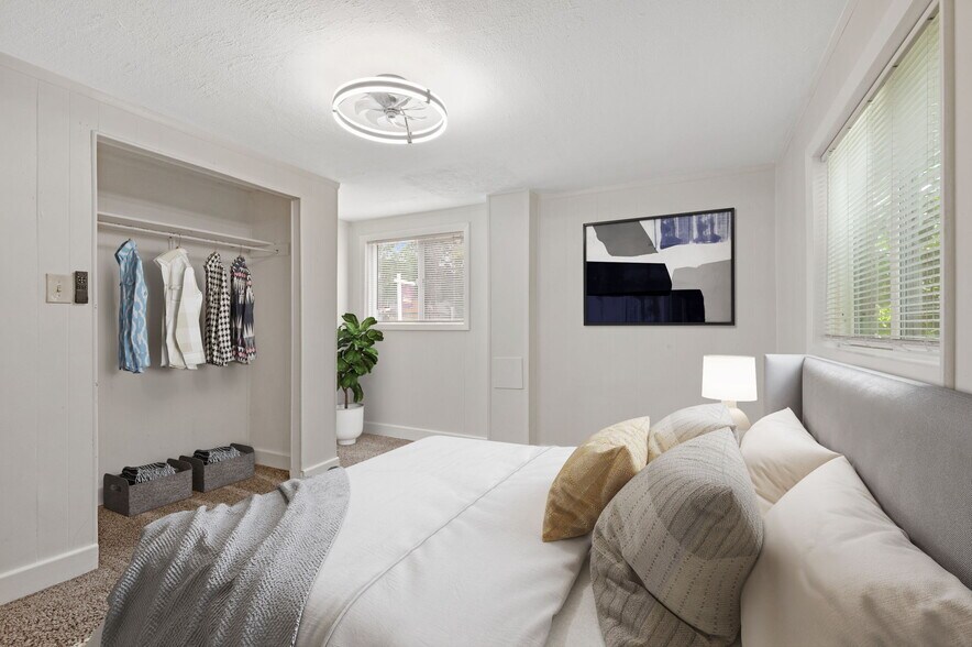 More Photos Of 1776 Jay St, Lakewood Apartments For Sale