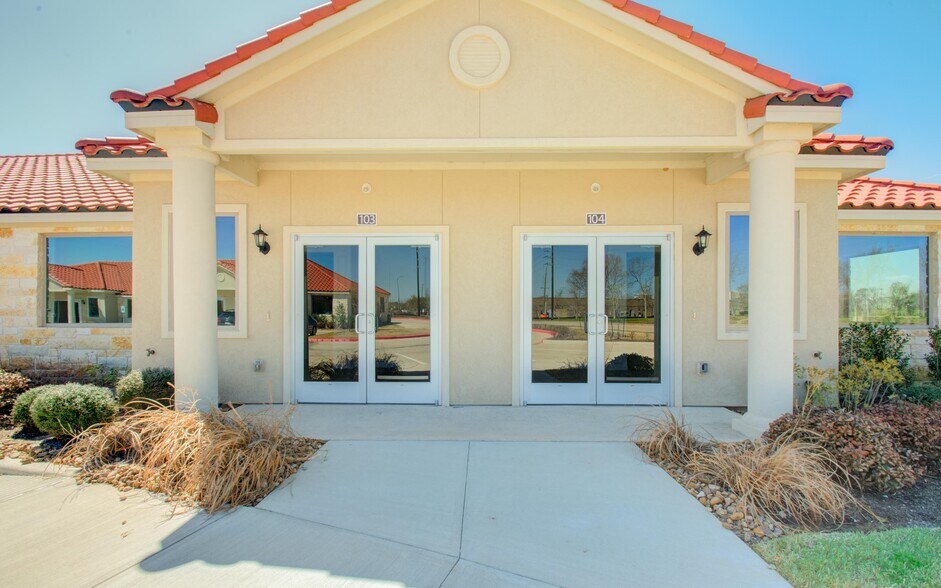 More Photos Of 7070 Knights Ct, Missouri City Medical For Sale