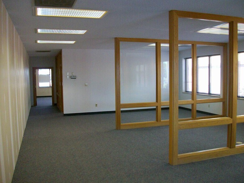 More Photos Of 311 S Main St, O'Fallon Office For Lease