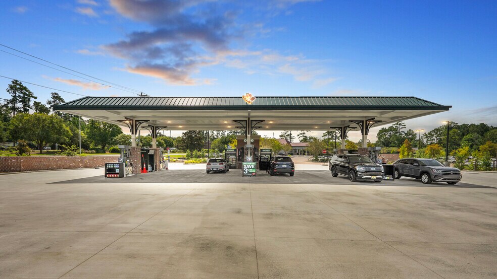Primary Photo Of 602 Bacons Bridge Rd, Summerville Convenience Store For Sale
