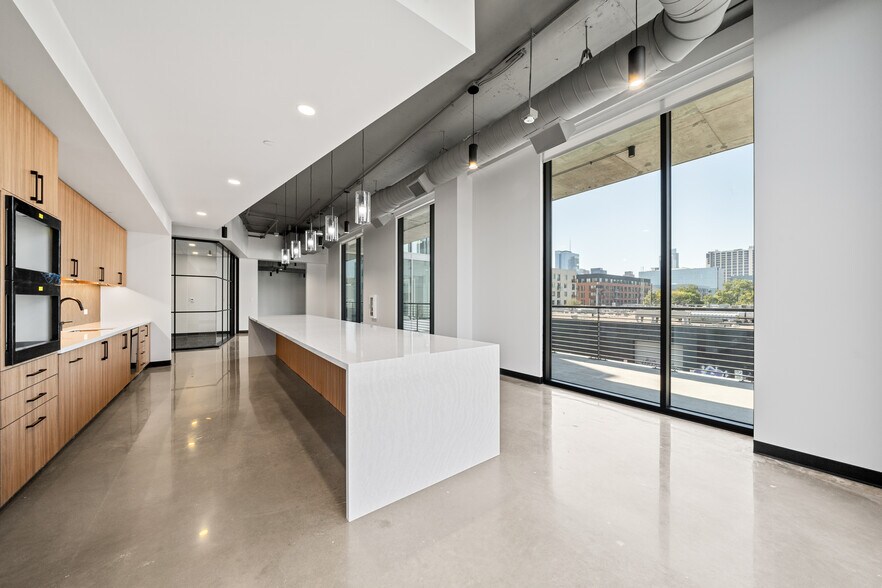 More Photos Of 1300 E 5th St, Austin Office For Lease